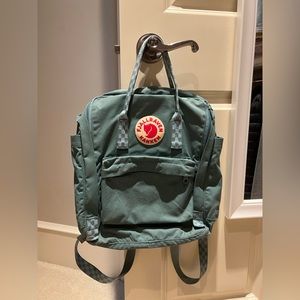 Fjallraven Kanken Large Backpack